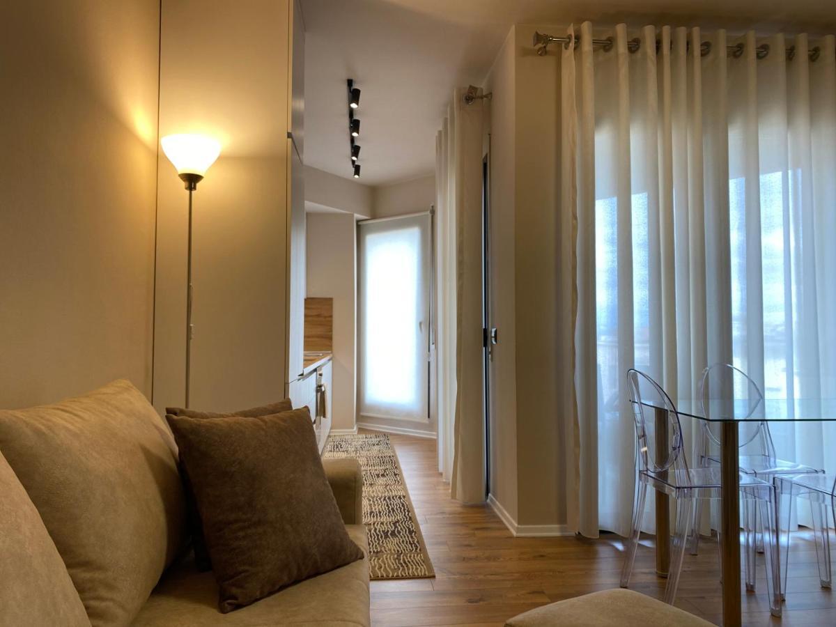 Nemis Apartments In The Centre Of Tirana Four Free Parking Екстериор снимка